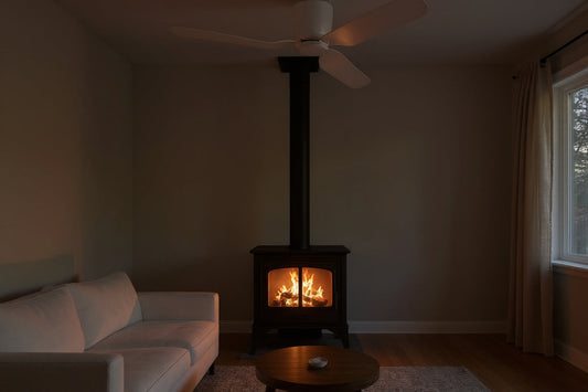 Associez un ventilateur de plafond à votre poêle pour une chaleur homogène